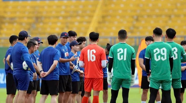 Kim Sang-sik tiết lộ lệnh cấm ở đội tuyển Việt Nam