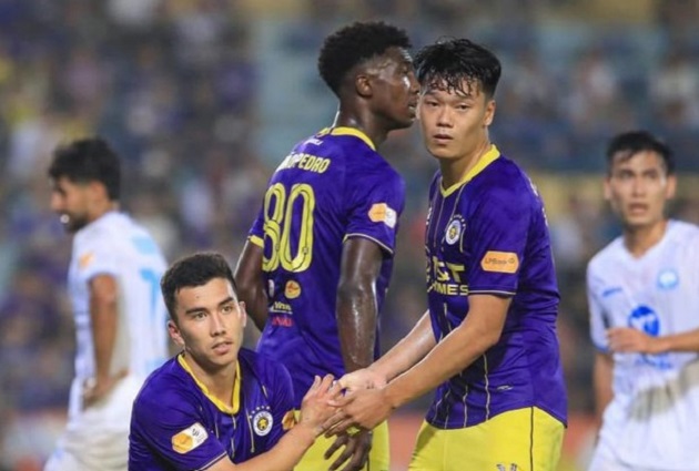 Con trai bầu Hiển đối mặt thử thách lớn sau trận thua Nam Định