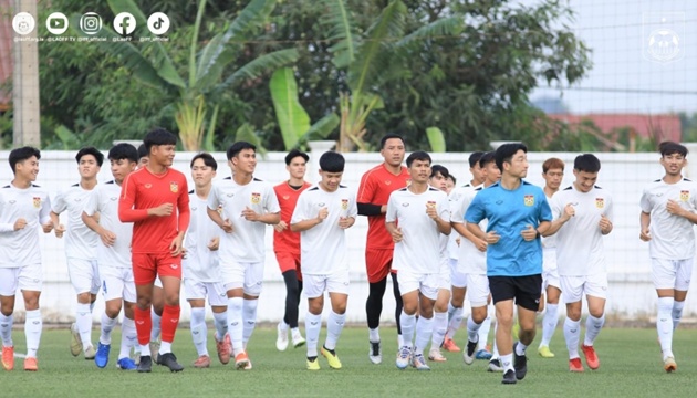 Thua Việt Nam, ĐT Lào chuẩn bị kỹ lưỡng trước đại chiến Nepal